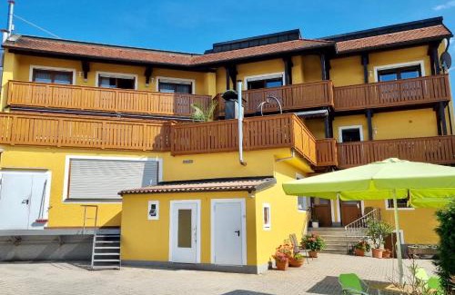 Tannesberg Bed & Breakfast | Bäckerei & Pension Seegerer