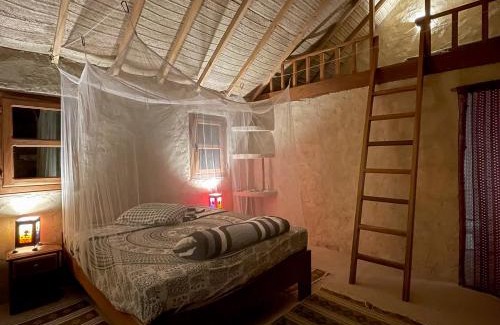 Ile de Dionewar House | Bégué Lodge