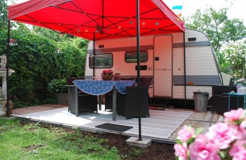 Municipality of Molenlanden Bed & Breakfast | B&B Öland Caravan "Juf Jansen"