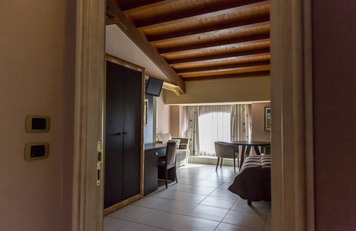 Santa Tecla House | B&B Acireale - Il Cavalluccio Marino Fronte Mare
