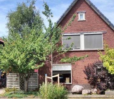 Apeldoorn House | B&B Art Gallery 274
