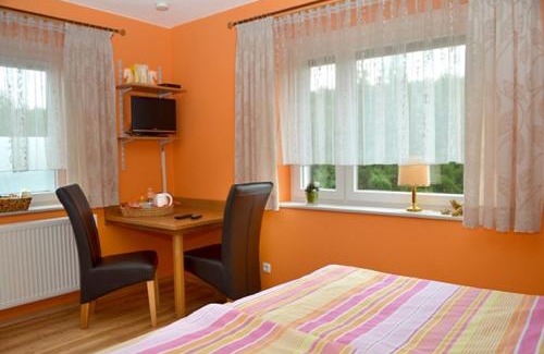 Goldmuhl Bed & Breakfast | B&B Brandholz