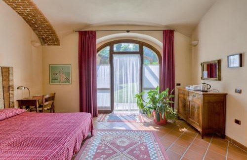 Ivrea Bed & Breakfast | B&B Cascina Moncrava