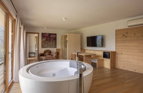 Pieve di Cadore Bed & Breakfast | B&B GIALLO - Nigritella Wellness Junior Suite