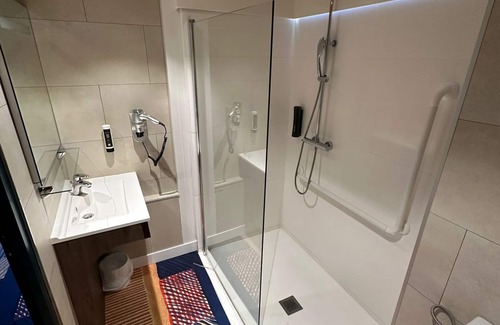 Saint-Pierre-en-Faucigny Hotel | B&B HOTEL Saint-Pierre-en-Faucigny Bonneville