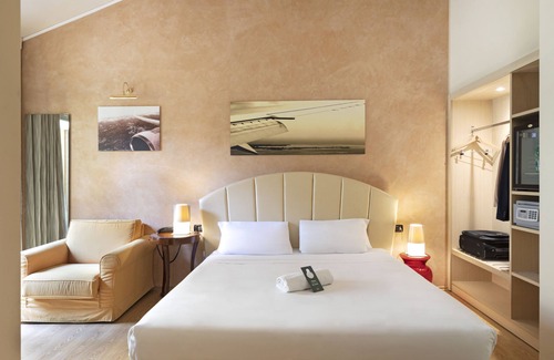 Vergiate Hotel | B&B Hotel Malpensa Lago Maggiore