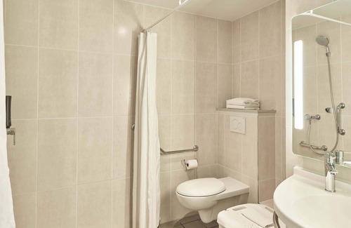 Quartier Atlantis Hotel | B&B HOTEL MASSY Gare TGV