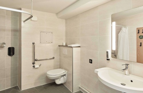 Noisy-le-Sec Hotel | B&B HOTEL Paris Romainville Noisy-le-Sec