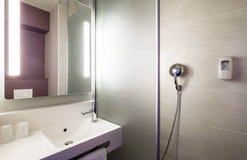 Lavau Hotel | B&B HOTEL Troyes Magasins d'usine