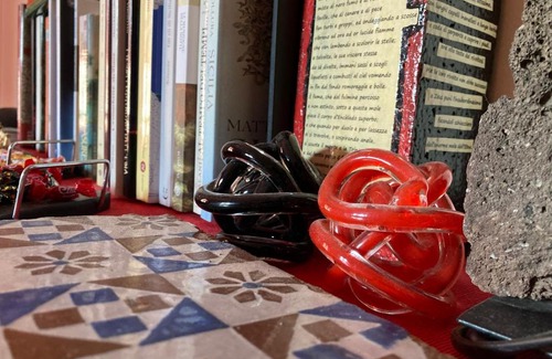 Zafferana Etnea Bed & Breakfast | B&B il rosso e il nero