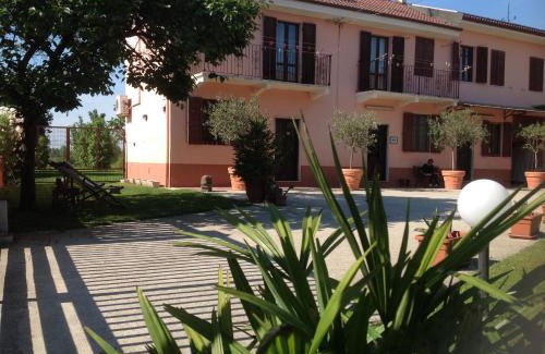 Borgolavezzaro Bed & Breakfast | B&B La Castellana