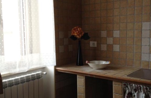 Gioia dei Marsi Bed & Breakfast | B&B La Rosa