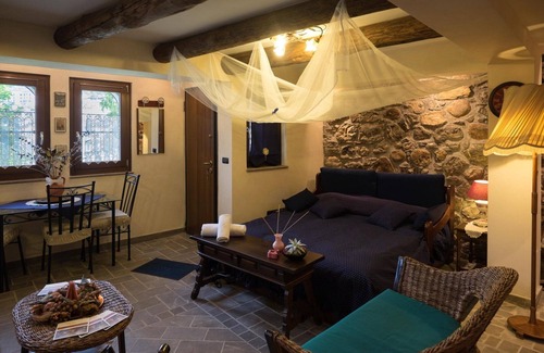 Brienza Bed & Breakfast | B&B La Voce del Fiume: room "Emerald"