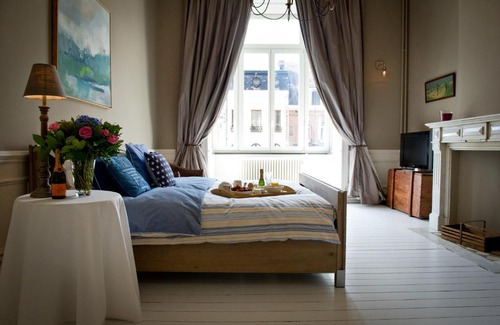Wijk van de Squares Bed & Breakfast | B&B Le Seize
