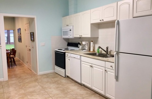 Jekyll Island Cottage | B Beach, Golf, Tennis and Fun for the whole family Sandy Toes & Salty Kisses B