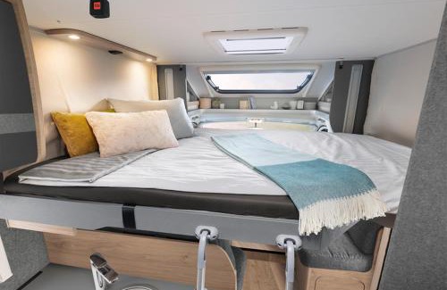 Parey Boat Rental | B-Happy - Deine Wohnmobilvermietung