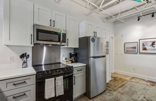 St. Marys Apartment | #B Loft Downtown! Huge 2-Bedroom
