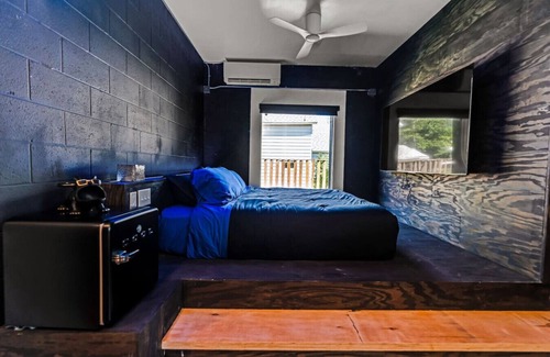Sparta Bed & Breakfast | b3 Room1: Awareness King Suite