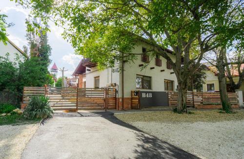 Torokbalint House | B48 Duplex - a kerti ház