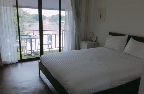 Ban Pong House | Baan Khun Nine