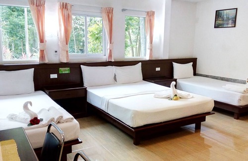 Ron Phibun Hotel | Baan Suan Chong Khao Resort