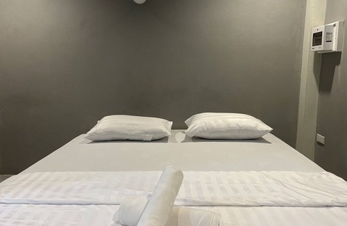 Tha Chana Hotel | Baanmae Resort Thachana Suratthani