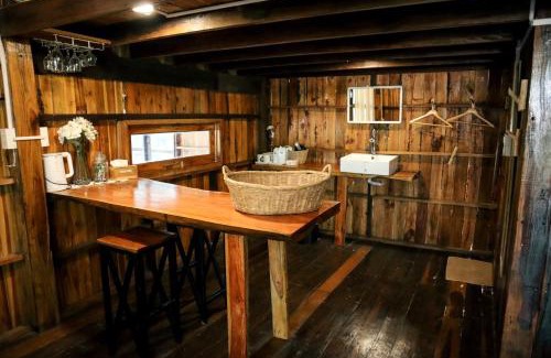 Bung Khong Long House | Baanraipoonwana Baanboonmak