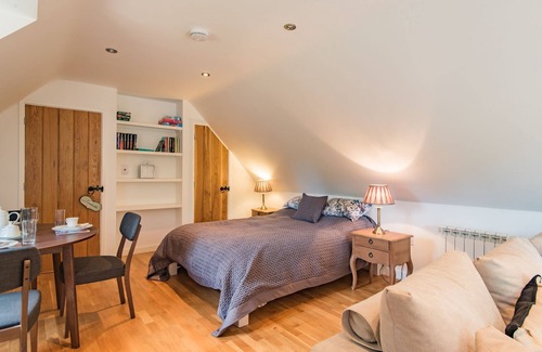 Stuppington Other | Bacchus - a holiday let that sleeps 20 guests in 7 bedrooms