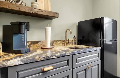 La Grange Apartment | Back Room Bungalow - Lagrange