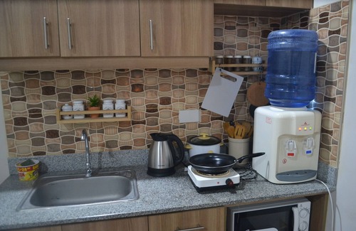 North Reclamation Area Condo | Backpackers Budget Room Near SM City Cebu with Harbor View