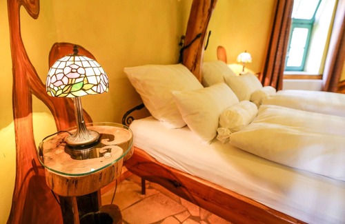 Outer Neustadt Hotel | Backstage Hotel