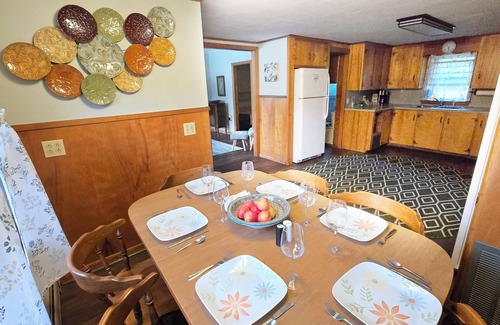 Corinth House | Backyard Bliss Near Bangor Concerts, Hiking, Trails. Pasture for Horses!