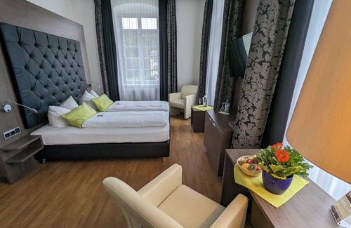 Staatsbad Brueckenau Hotel | Badhotel Bad Brückenau