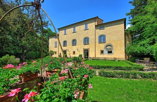 Cincelli Apartment | Badia Di Campoleone - Villa Campoleone