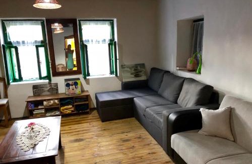 Bagolyirtas House | Bagoly lak