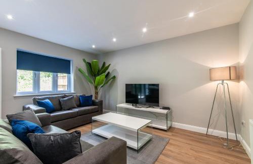 Edwinstowe Apartment | Bagworth House - Spacious 4BR Bungalow in Leicestershire