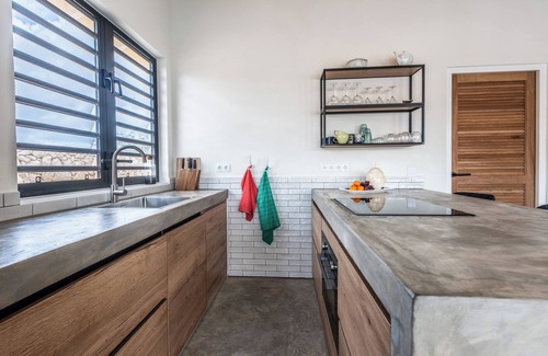 Hato Villa | Bahada di Solo - Luxurious Private Villa, Large Private Pool, Close to the Beach