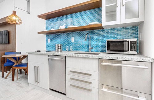 Downtown Nassau Apartment | Bahamas Bliss | Margaritaville Resort Experience
