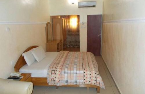 Asokoro Cabin | Bahamas Hotels International