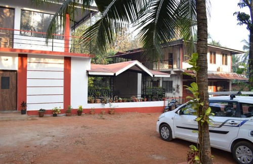 Dapoli Bed & Breakfast | Bahar Deluxe