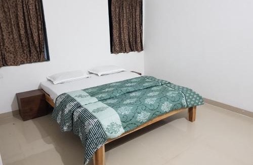 Dapoli Bed & Breakfast | Bahar Deluxe