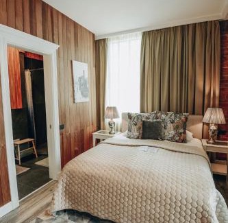 Aluksne Hotel | Bahnhofs hotel