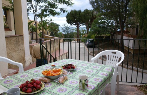 Brucoli Apartment | Baia Arcile - Apartment in a private complex on the sea, 5 people