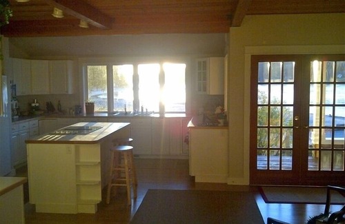 Rollingbay House | Bainbridge Island (Puget Sound):No-Bank Waterfront Sandy Beach