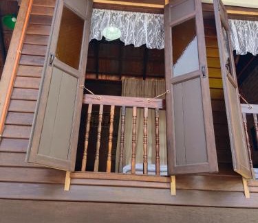 Sungai Jarom Ski Chalet | Balam Inn Homestay & Chalet