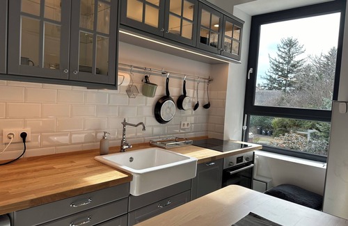 Keszthely Cottage | Balaton villa with garden, 5 km from Hévíz thermal bath, 2 bikes, PS provided.