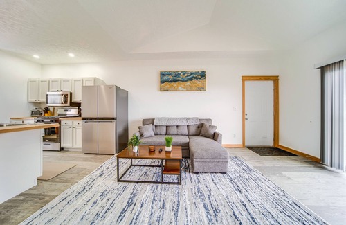 Erie Condo | Balcony+ Golf Course View: Quiet Erie Getaway