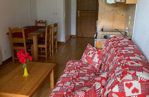 Giez Apartment | BALCONY GOLF with pool 5 minutes from Lake Annecy mountains of Haute Savoie