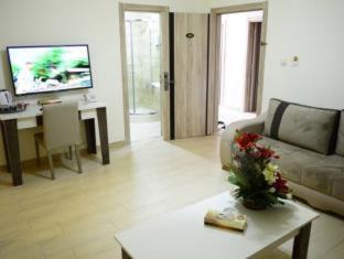 Al Jubeiha Hotel | Balcony Hotel