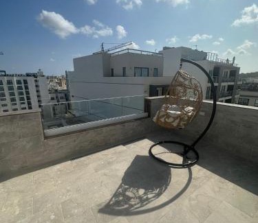 Paceville Hotel | Balcony Hotel